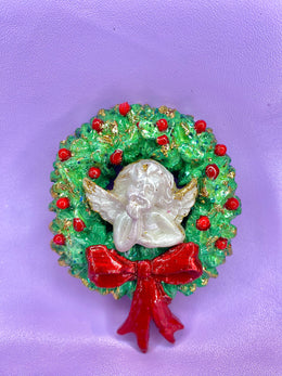 Angelic Christmas Wreath Brooch Design