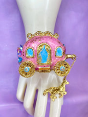 The Enchanted Carriage Bracelet Design